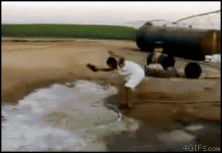 65_Hose_snake_shoe.gif